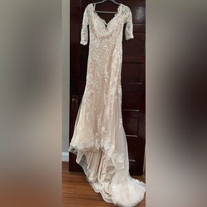 Venus Designer Wedding Dress - Size 12